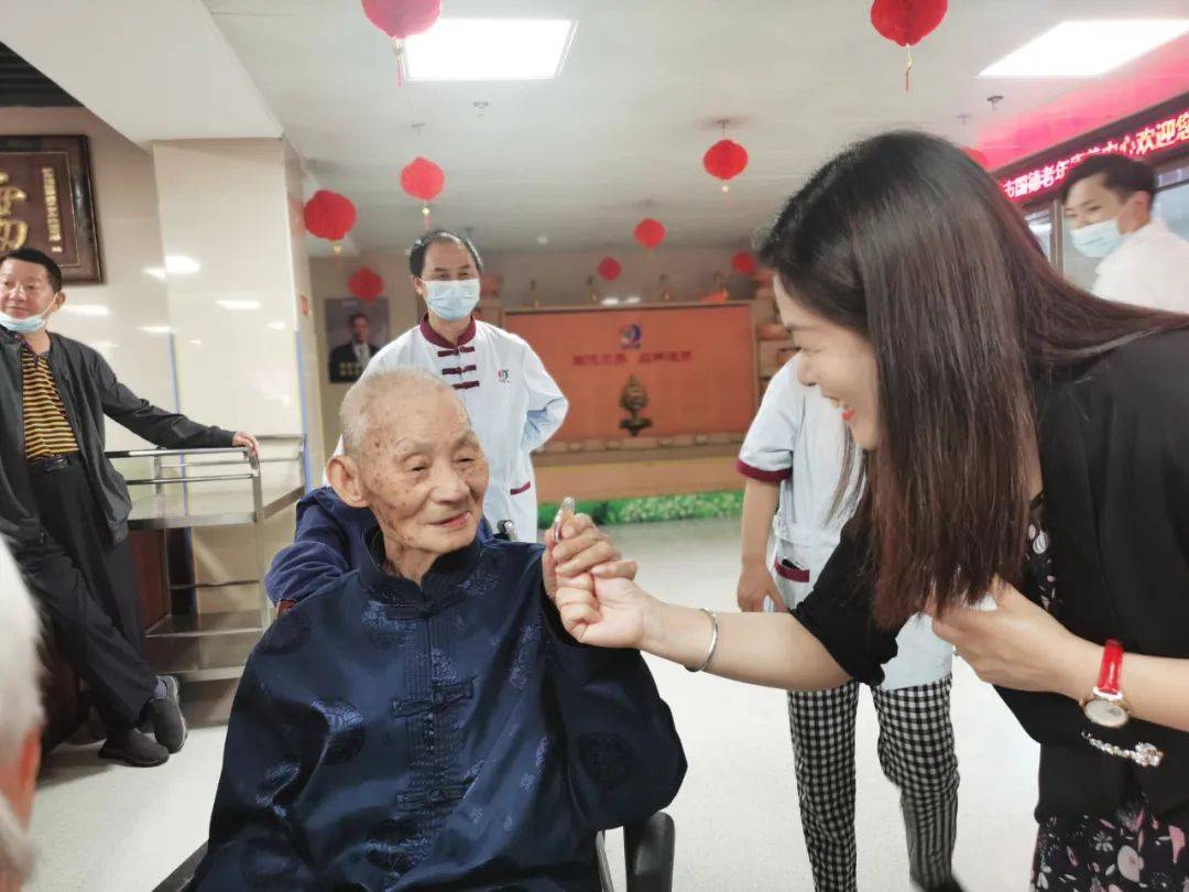 鶴龄珍藏<strong></p>
<p>福币</strong>！国德“福虎币”来了！