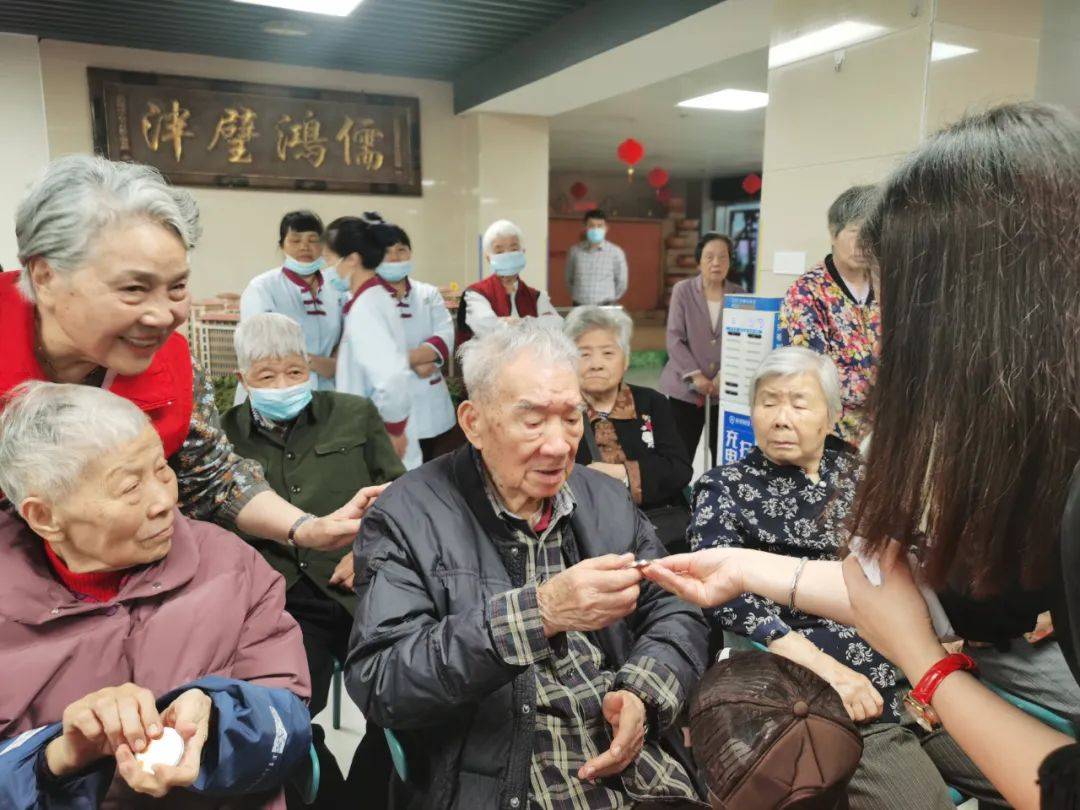 鶴龄珍藏<strong></p>
<p>福币</strong>！国德“福虎币”来了！