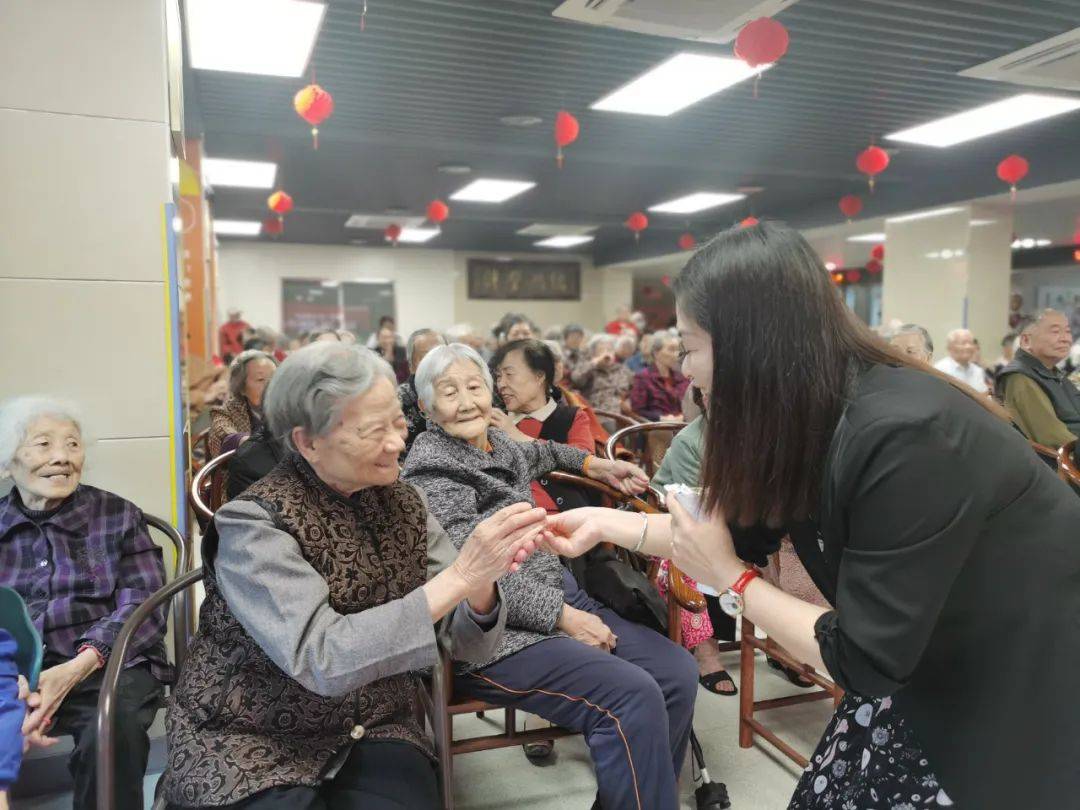 鶴龄珍藏<strong></p>
<p>福币</strong>！国德“福虎币”来了！