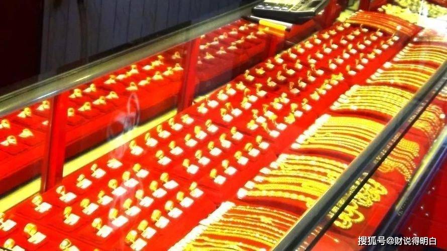 金店里黄金多少钱一克<strong></p>
<p>今日银价多少钱一克</strong>？我以后都不需要再关注