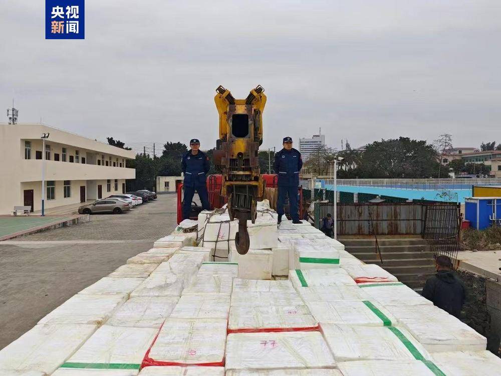 共计4.13吨<strong></p>
<p>炒币搬砖</strong>！广西北海海警查获一起涉嫌走私水果案