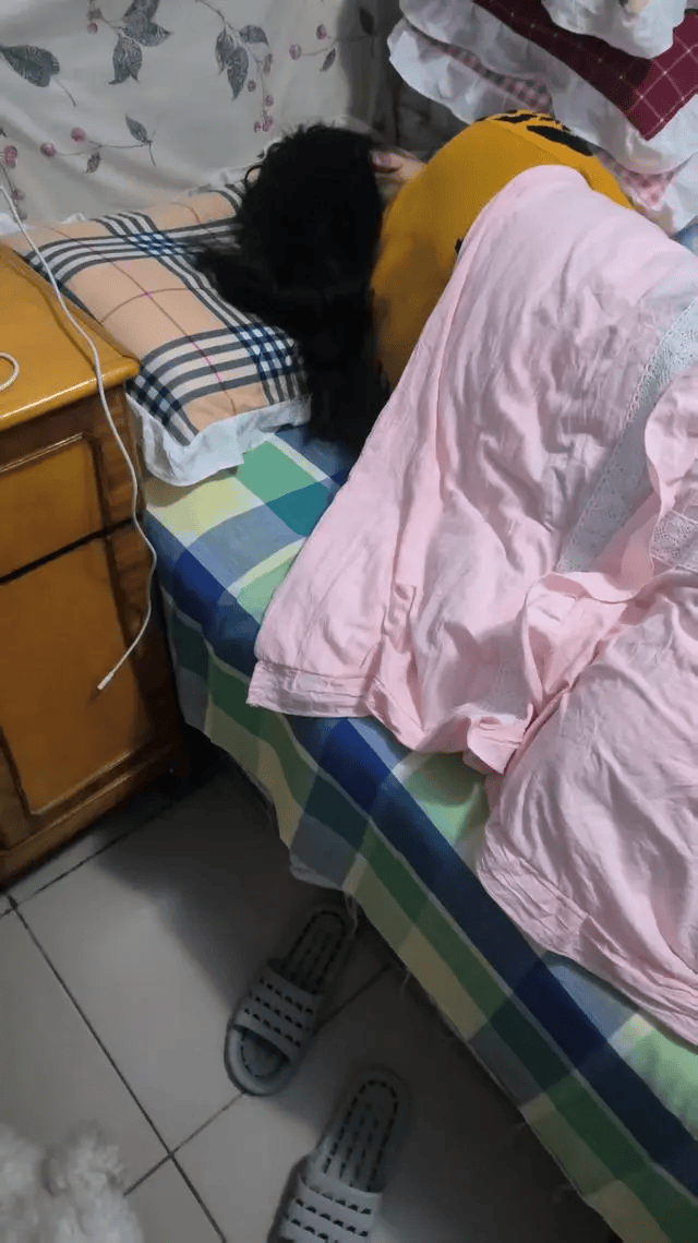 44岁女子腹腔包块<strong></p>
<p>币圈九四</strong>，被按肿瘤切除生育器官：“我没生育过，现在啥都没了！”妇幼保健院认为不存在手术错误