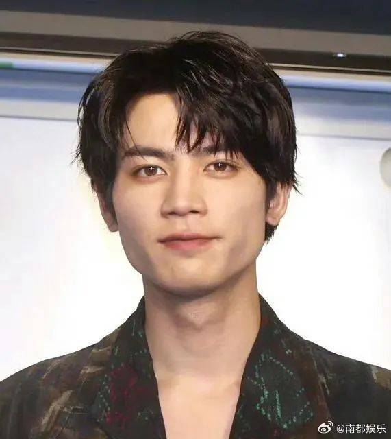 热搜第一<strong></p>
<p>币源网</strong>！24岁男演员不幸去世