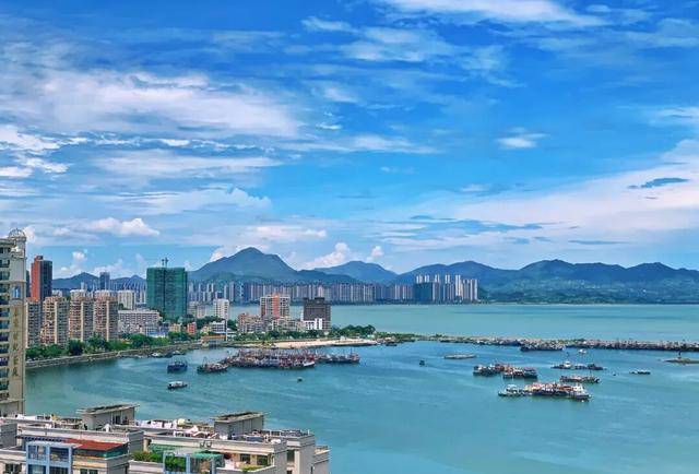 这个经济大省<strong></p>
<p>atom下载</strong>，为何多地镇街撤并？