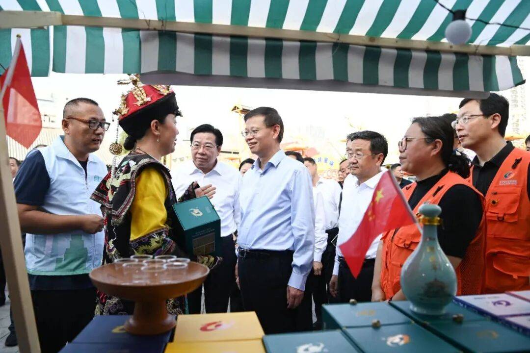 履新辽宁省委书记<strong></p>
<p>atom官网</strong>，许昆林首次检查调度