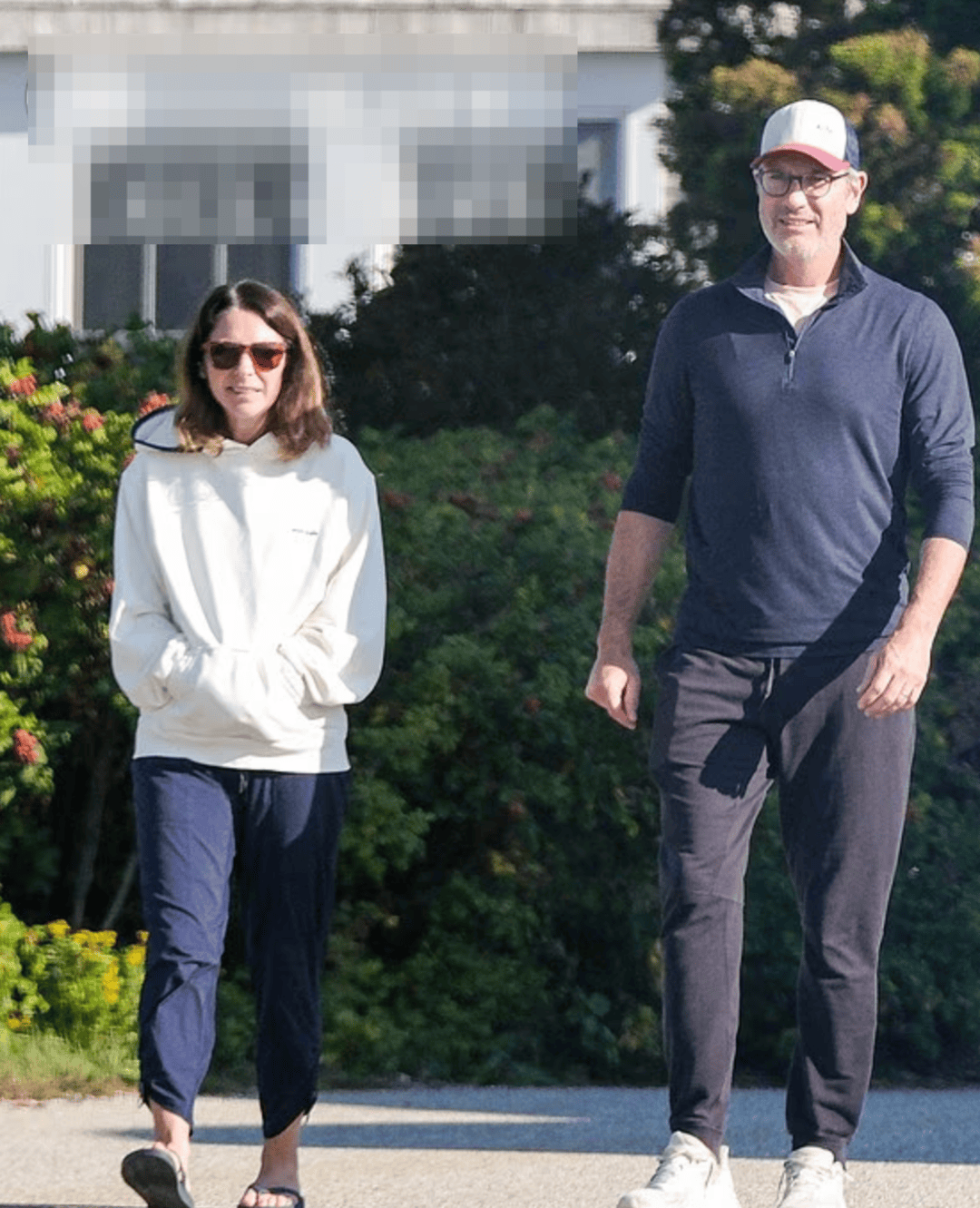 演唱会“出轨门”女方离婚进行时<strong></p>
<p>atom官网</strong>，CEO男主被拍到戴婚戒与妻散步