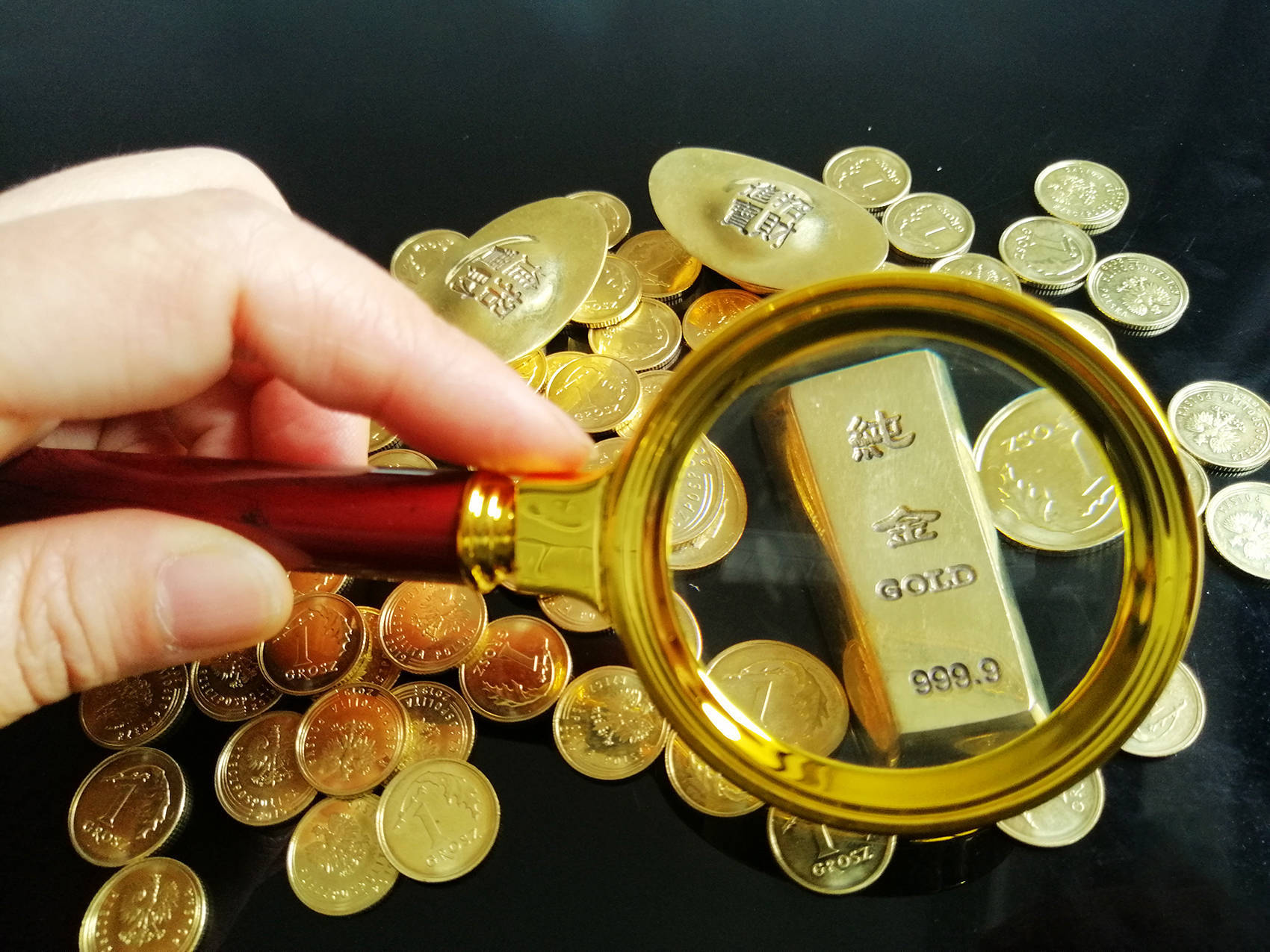 国际金价<strong></p>
<p>atom币</strong>，再创历史新高！消费者：从今年年中一直观望到十一，没想到越等越贵！机构：仍上涨空间