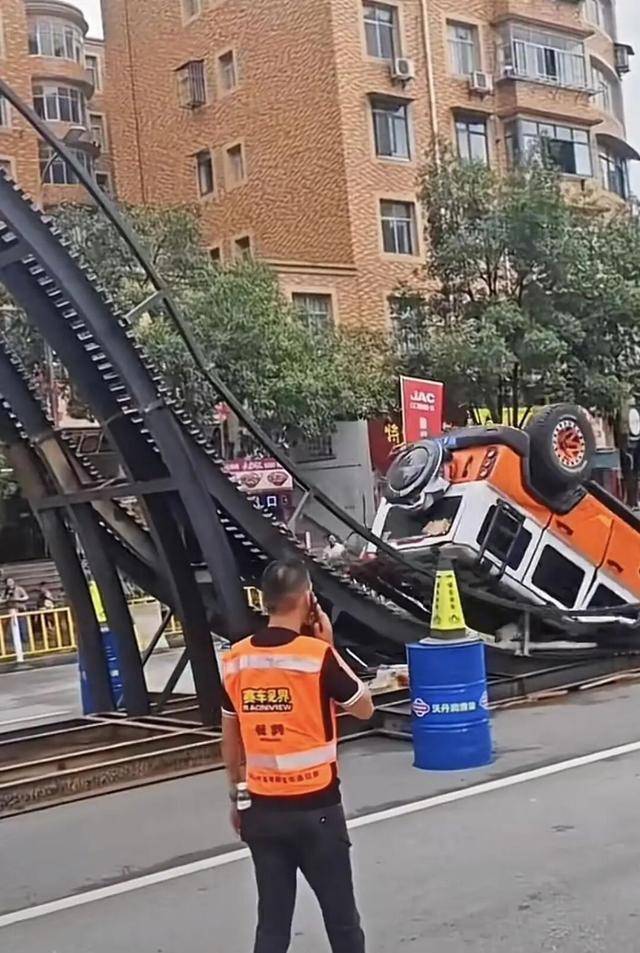 “212”翻车<strong></p>
<p>BCH</strong>，北汽集团急了：魏桥家的，与我无关