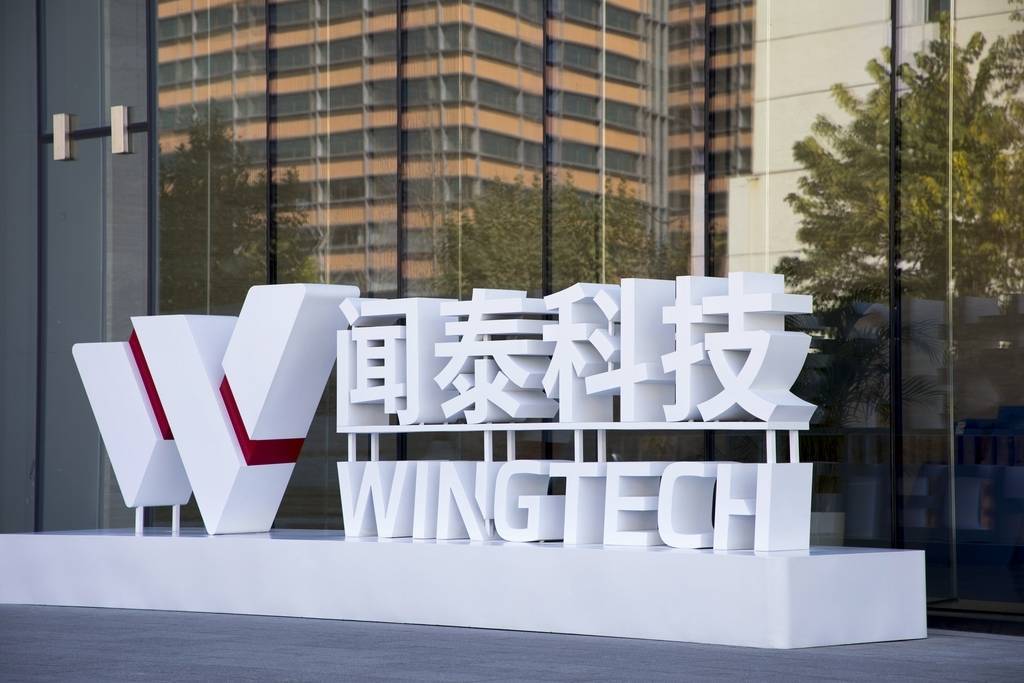 关心：应对荷兰强盗行径<strong></p>
<p>DAI</strong>，闻泰有一个坚强后盾