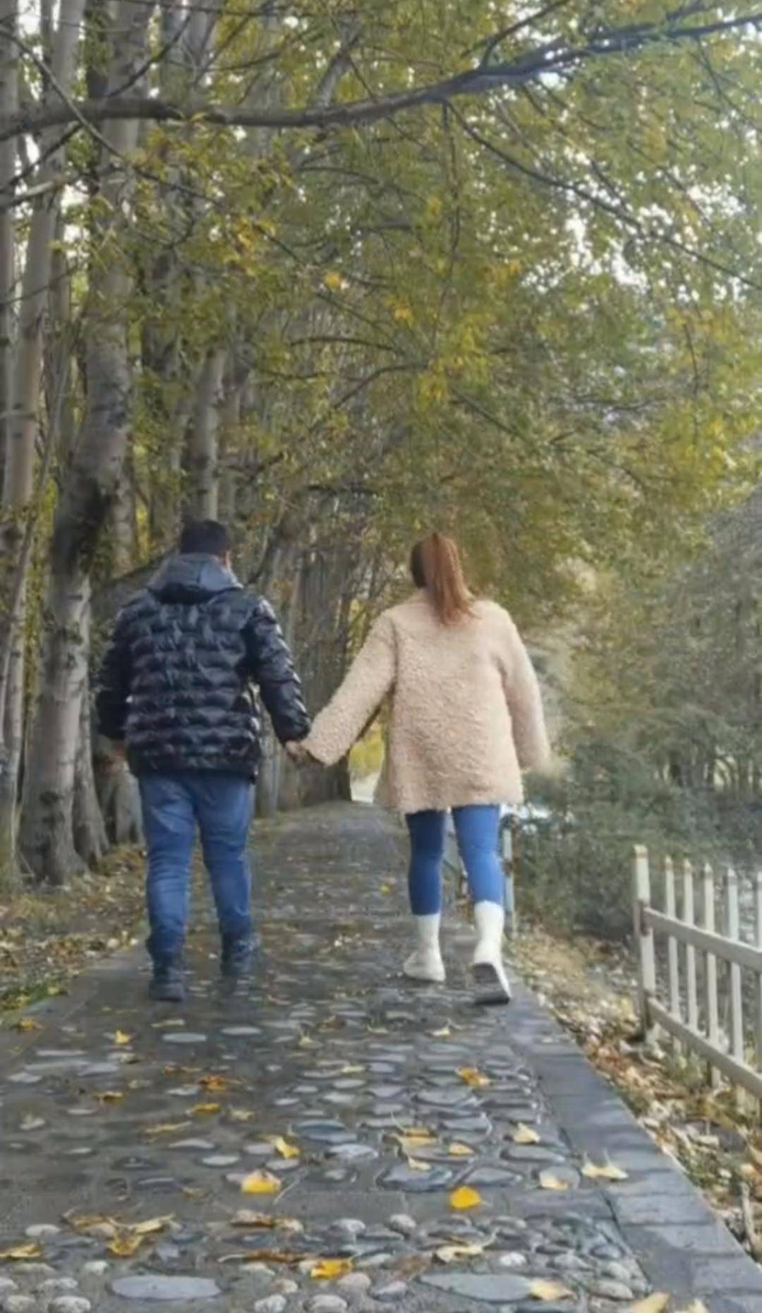 30岁小伙确诊渐冻症两年去世:妻子曾“卖房救夫”称不后悔<strong></p>
<p>dot</strong>,其父多年前患此病去世