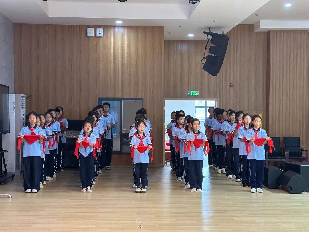 <strong></p>
<p>fil币价格今日行情</strong>我县各级少先队组织开展“强国复兴有我 争当新时代好少年”建队日主题活动