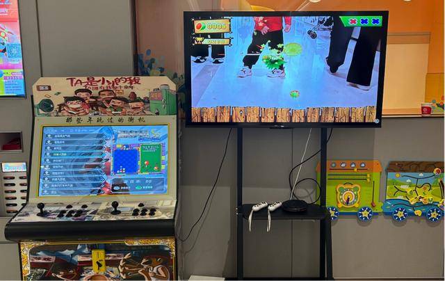 海底捞<strong></p>
<p>FIL</strong>，和西贝“抢娃”