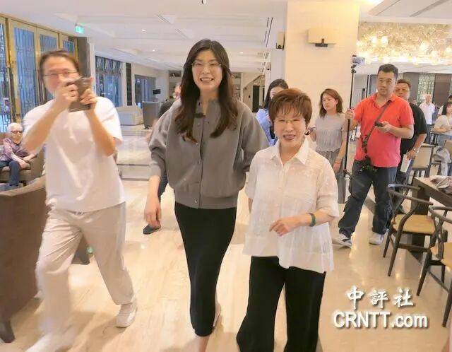 到底支持谁当党主席?当着郑丽文的面<strong></p>
<p>fil币</strong>,洪秀柱说出了自己的答案