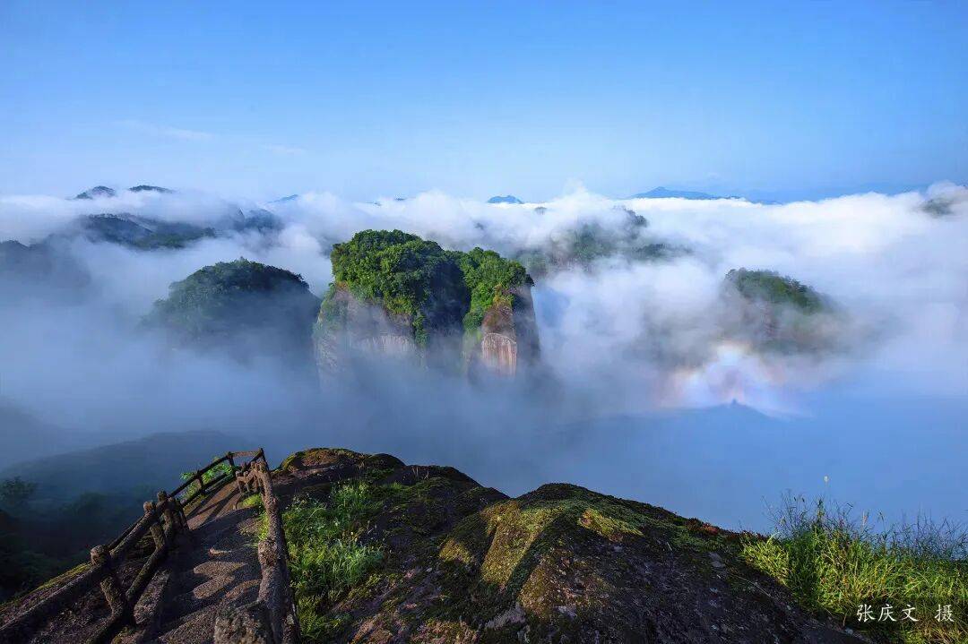 为什么年轻人迷上了爬山？ | 秋高气爽<strong></p>
<p>fil价格</strong>，是时候出发了→