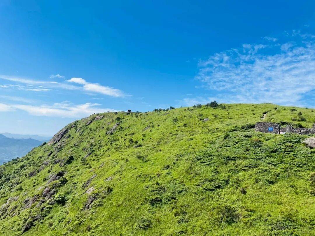 为什么年轻人迷上了爬山？ | 秋高气爽<strong></p>
<p>fil价格</strong>，是时候出发了→