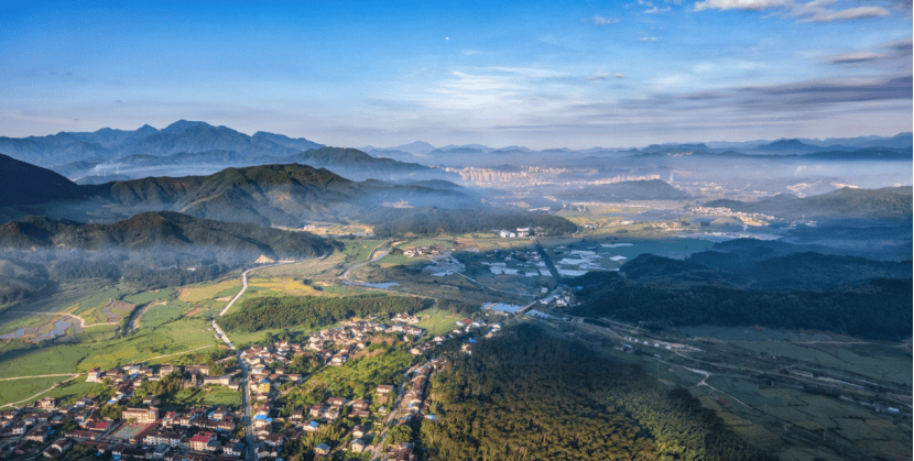 为什么年轻人迷上了爬山？ | 秋高气爽<strong></p>
<p>fil价格</strong>，是时候出发了→