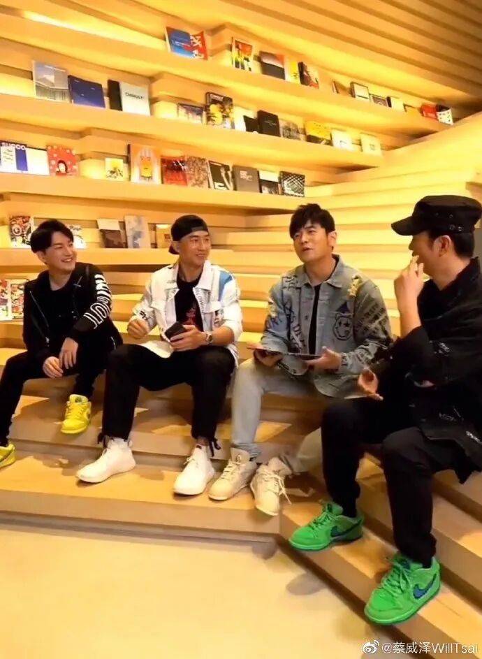 周杰伦公开喊话寻昔日好友<strong></p>
<p>fil最新消息</strong>，“再不出现，你就完了”，疑因2300万元比特币投资翻车