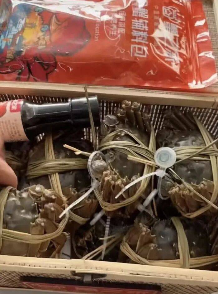 官方回应阳澄湖大闸蟹乱象：对问题企业依法调查跟进<strong></p>
<p>FIl暴跌</strong>，加强大闸蟹品牌保护 | 大闸蟹市场调査·追踪报道②