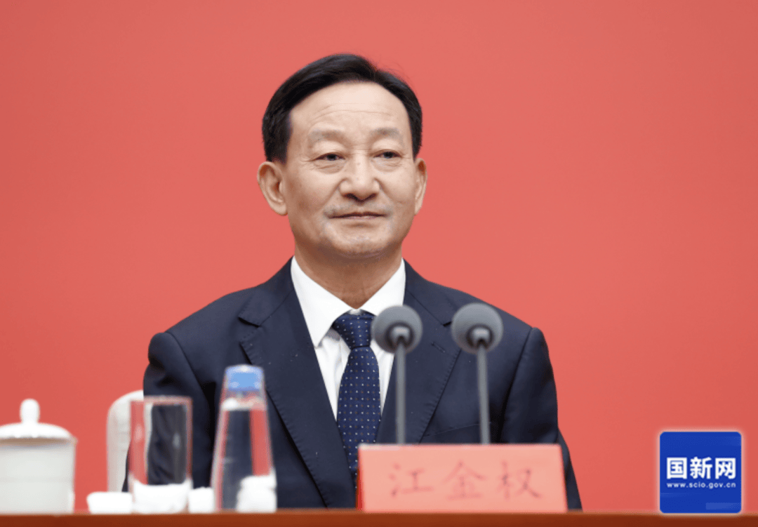 中共中央新闻发布会:对腐败零容忍、严惩处、不根治腐败不罢休<strong></p>
<p>hbar</strong>!