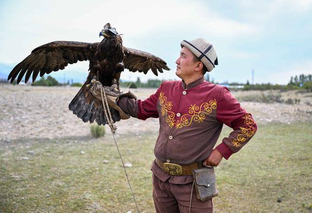 青年说 | 到中亚<strong></p>
<p>hbar币</strong>，奔赴一场激动人心的“探秘”