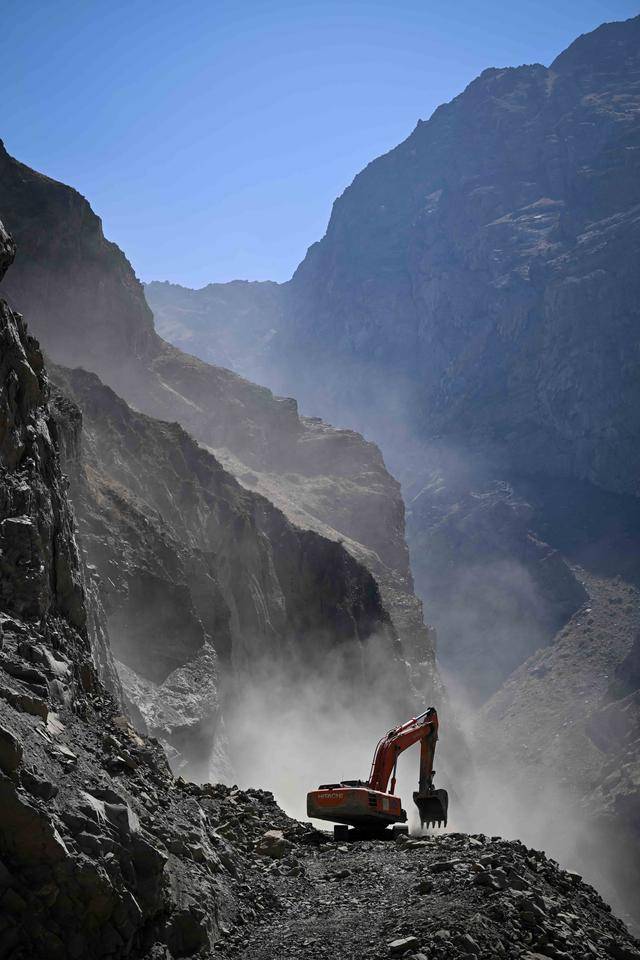 青年说 | 到中亚<strong></p>
<p>hbar币</strong>，奔赴一场激动人心的“探秘”