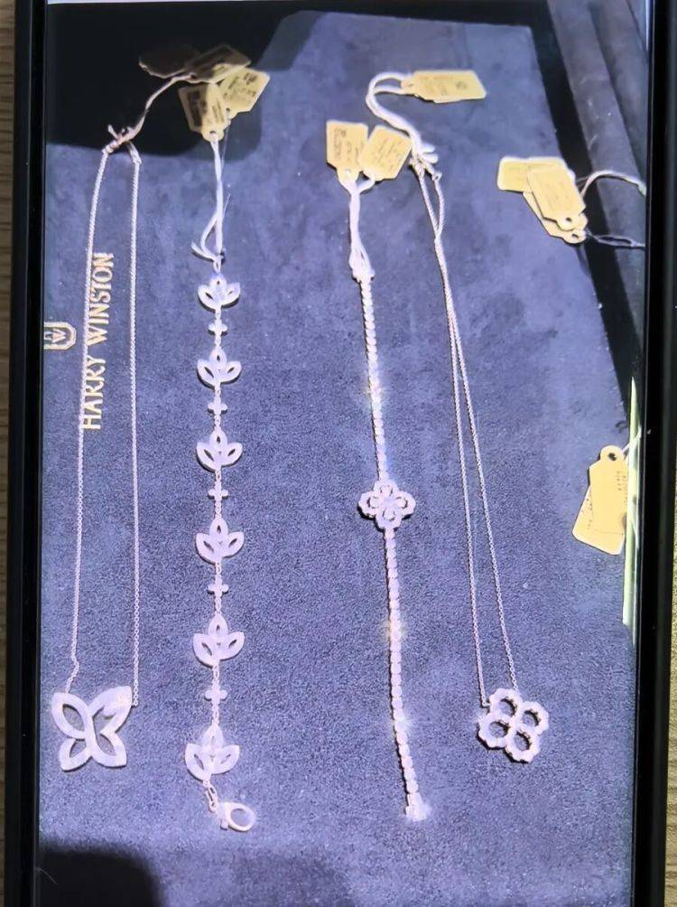 事发上海!女子崩溃“他昨晚还在我家吃饭”<strong></p>
<p>pepe币</strong>,聊天记录曝光诈骗细节