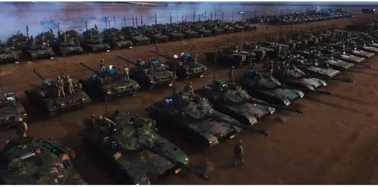 大场面!机器狗、无人机开路<strong></p>
<p>trump币</strong>,实兵对抗演练画面公布