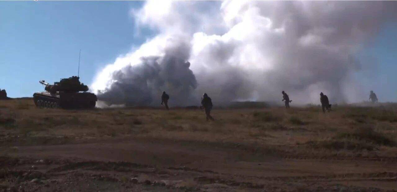 大场面!机器狗、无人机开路<strong></p>
<p>trump币</strong>,实兵对抗演练画面公布