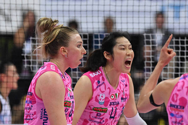 十五运｜三战全运的朱婷将迎来决赛阶段首秀<strong></p>
<p>TRUMP币暴跌</strong>，第一战对阵李盈莹引人关注