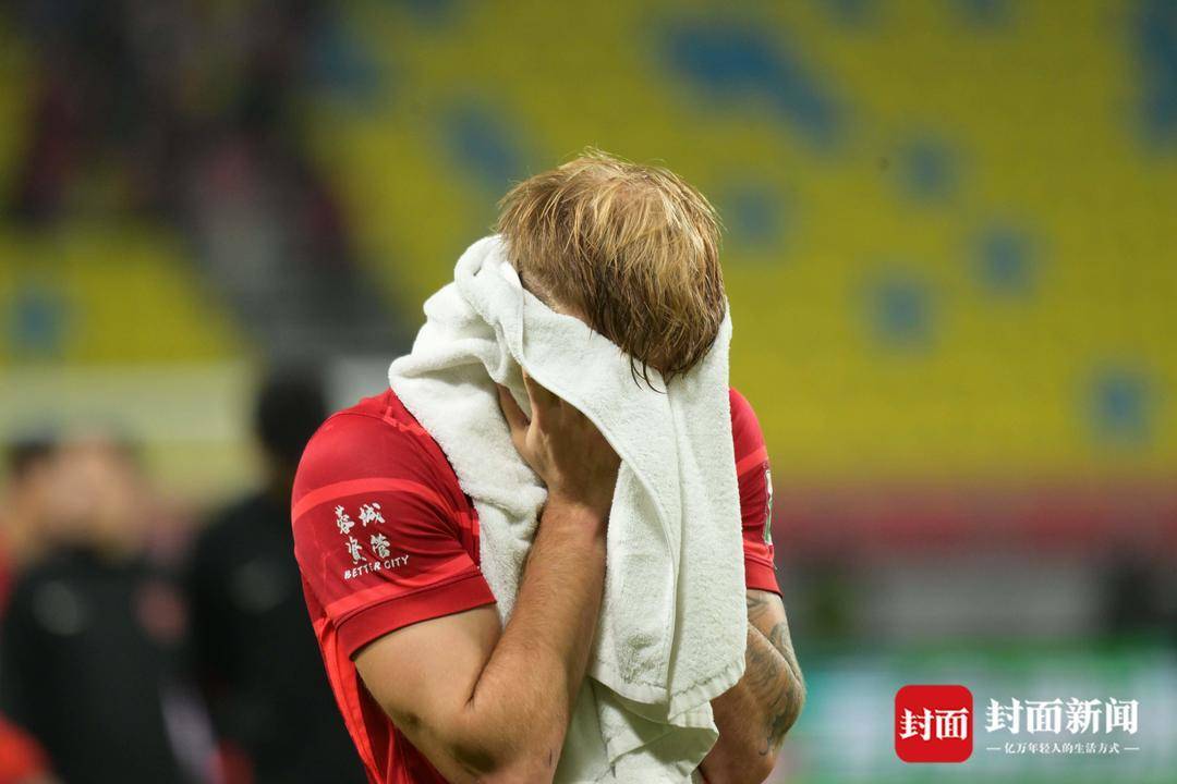 足协认定误判<strong></p>
<p>TRUMP币暴跌</strong>！成都蓉城因裁判两次争议判罚中超争冠梦碎