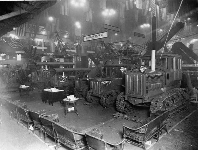 从钢铁履带到数字足迹：解锁卡特彼勒穿越百年的密码