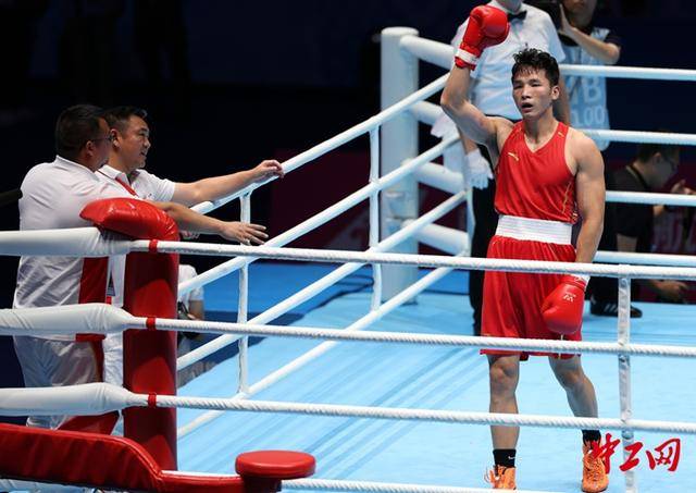 全运会拳击男子80公斤级决赛<strong></p>
<p>trump币价</strong>，王小保夺冠！