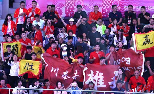 全运会拳击男子80公斤级决赛<strong></p>
<p>trump币价</strong>，王小保夺冠！