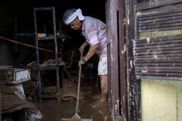 中方为什么要援助菲律宾<strong></p>
<p>trump币价</strong>，都援助了谁？