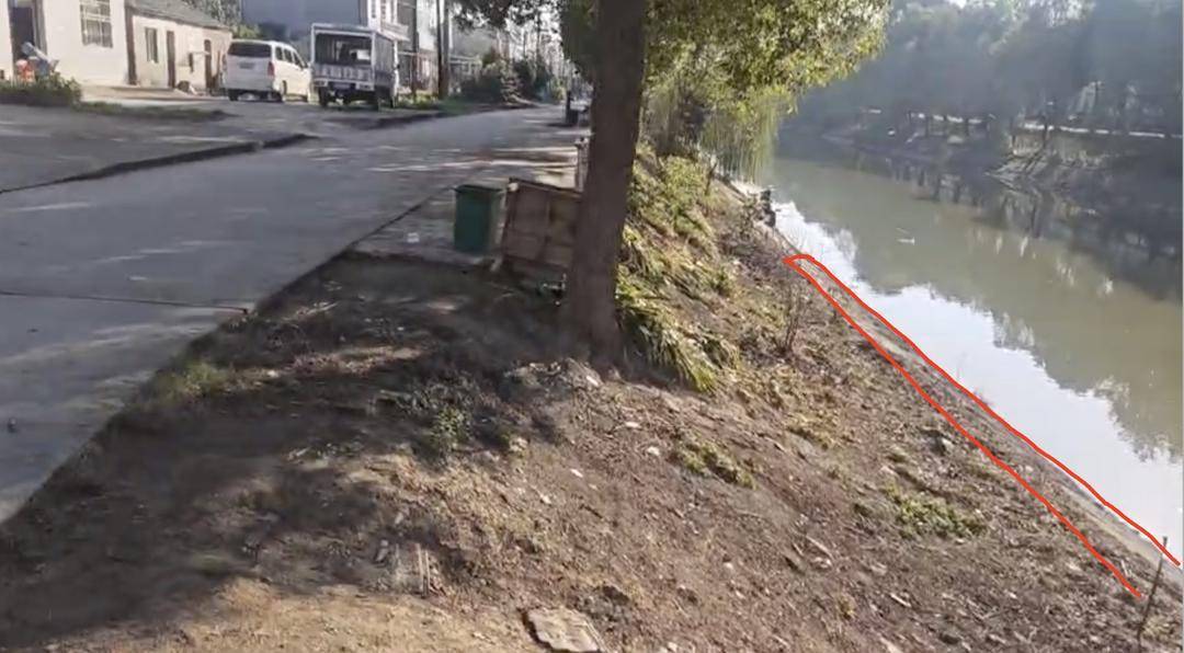 3岁男童家门口落水母亲施救双双遇难<strong></p>
<p>uni币</strong>，家属质疑“河道护坡陡峭无法自救”