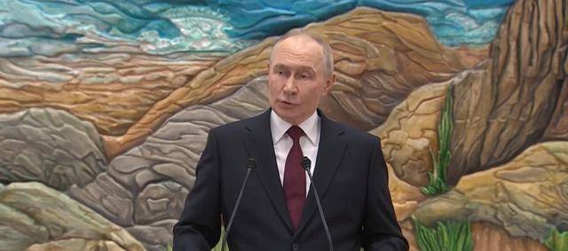 俄媒：普京称，乌军撤离“乌方控制的有关地区”后，俄方就会停止军事行动