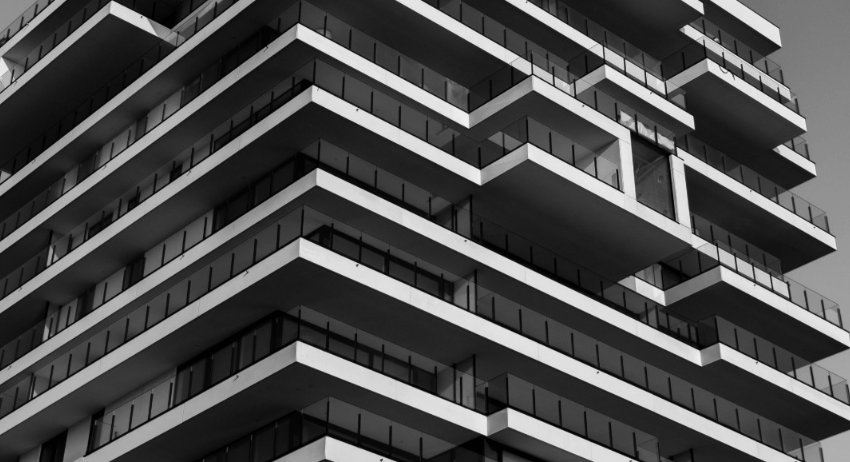 肯尼亚女大学生酒后尝试跳到隔壁阳台<strong></p>
<p>ADA币</strong>，从12楼坠楼身亡