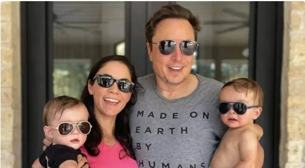 马斯克官宣小15岁高管女友<strong></p>
<p>ADA币</strong>，毕业于耶鲁大学是AI专家，马斯克母亲力赞：她又智慧又独立