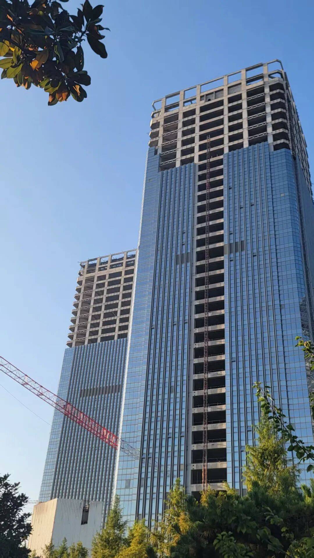 西安地标“双子塔”荒芜十年<strong></p>
<p>ada艾达币</strong>，7.48亿起拍