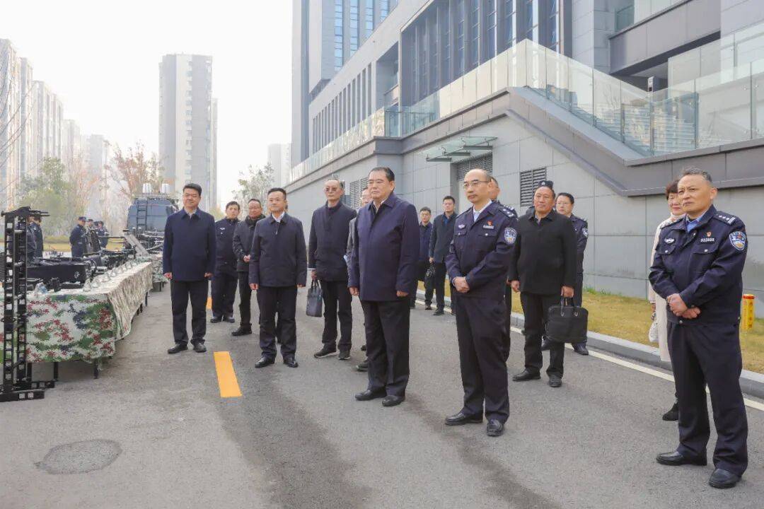 王安顺调研全市公安工作