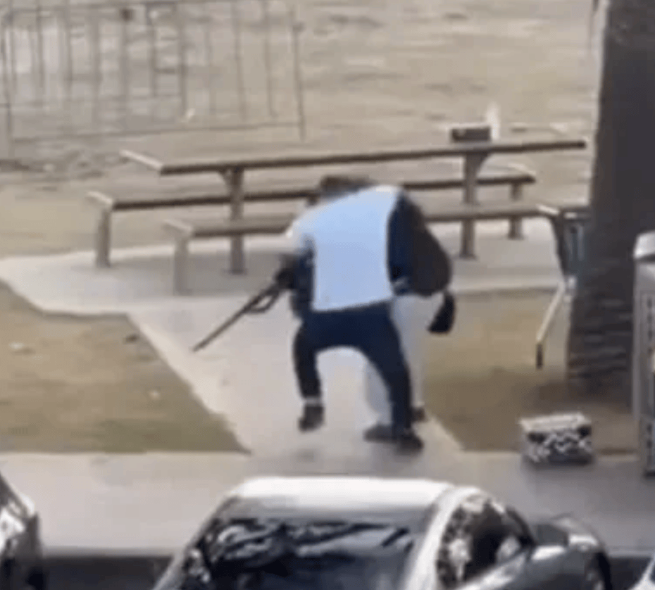 澳枪击案空手夺枪男子系水果店老板<strong></p>
<p>bitget官网地址</strong>，美亿万富翁捐近10万美元