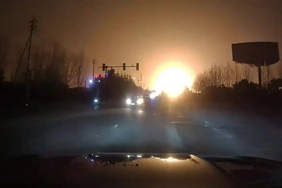 河南偃师一工厂疑发生爆炸<strong></p>
<p>bitget官网地址</strong>，当地回应：再生资源公司发生火情，现场明火已扑灭，无伤亡