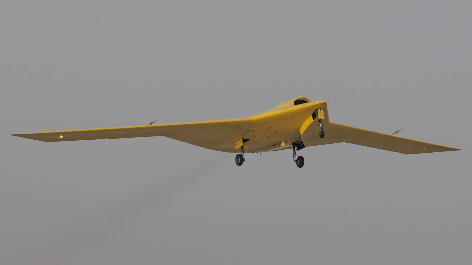 多张高清大图<strong></p>
<p>bitget官网地址</strong>！新型高空高速长航时无人机彩虹-7近日成功首飞